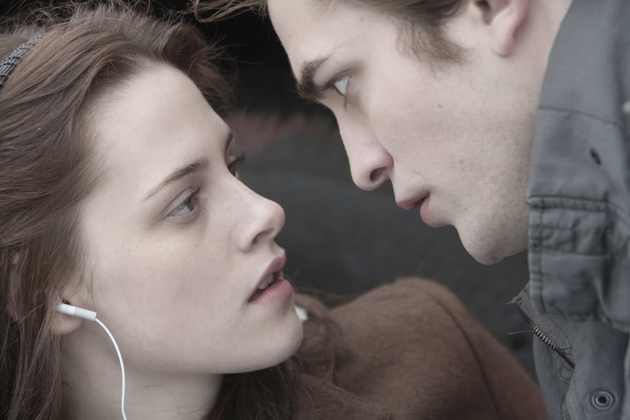 Kristen Stewart and Robert Pattinson in this image from Hulu